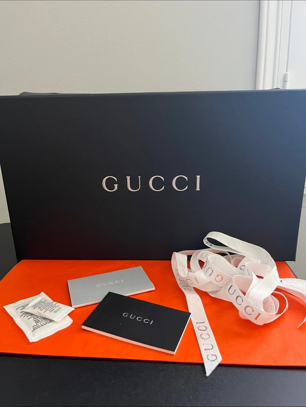 Men Accessories - Box Contents